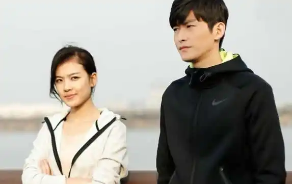 张翰的女朋友现在是谁张雅玫张翰什么关系