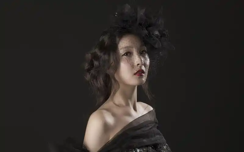 首页 女孩 亚洲女孩 亚洲女孩,黑色的背景 壁纸 亚洲女孩,黑色的背景