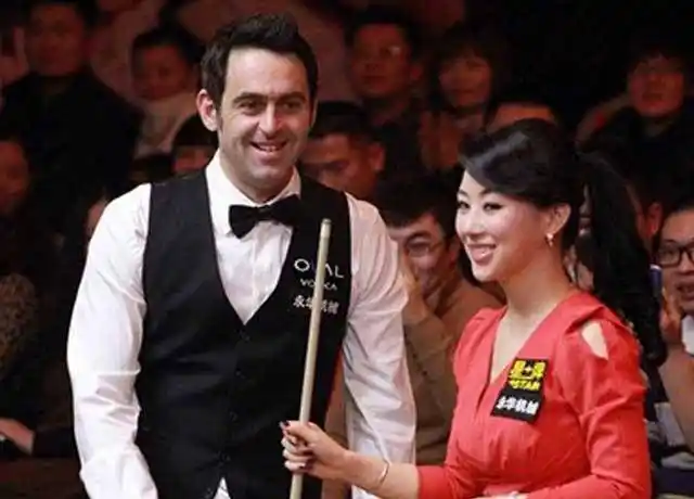 细心的球迷可以从字里行间看出,其实潘晓婷是比较看好奥沙利文,然而