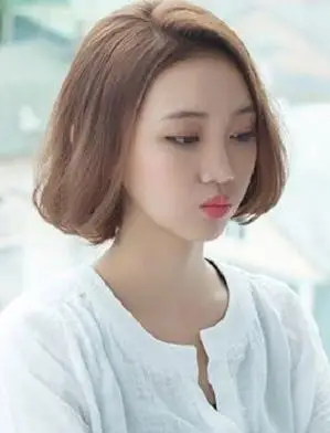 甜美漂亮的短发梨花辣女短发内扣发型图片