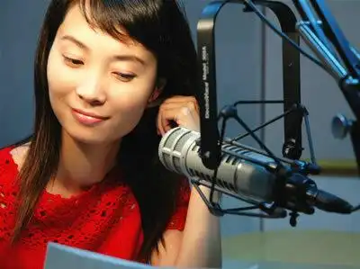 青音,中央人民广播电台中国之声《神州夜航》节目主持人,中国传媒大学