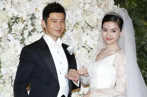 46岁黄晓明生日晒出全家福,儿子送上特殊礼物,妻子缺席惹争议