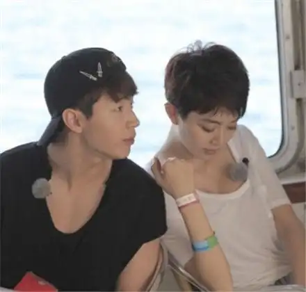 【图】】姜妍老公朱雨辰吗? 被曝出新恋情与神秘女子深情拥吻