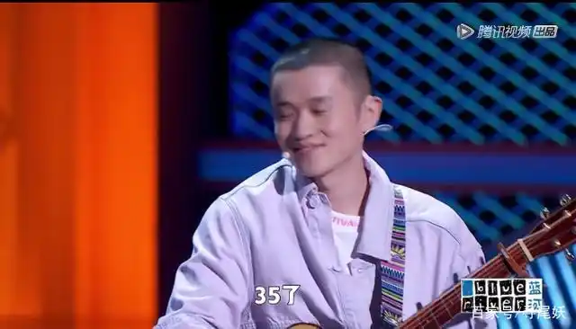 《脱口秀大会》第3季第9期王勉居然不是新人了,而且也不是90后!