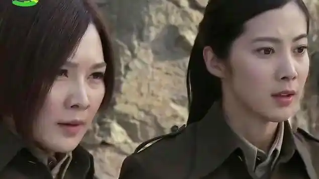 影视:女子小队被便衣包围,最后便衣被女子全歼!