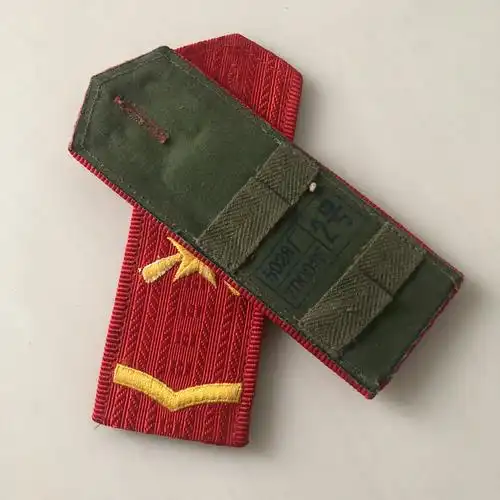 上世纪中国红老式99硬肩退役收藏文演肩章一级sg原品军旅纪念