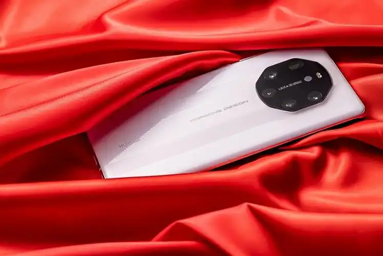 年关将至你的年货中有华为mate40rs保时捷设计吗