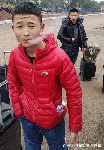 初中时代就"混社会"的人,毕业能干嘛?老师:只有三条路能走