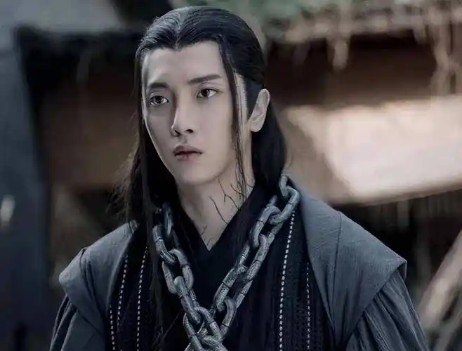 《陈情令》温宁扮演者于斌被私生闯入家中,被警告后,还回怼于斌_违法