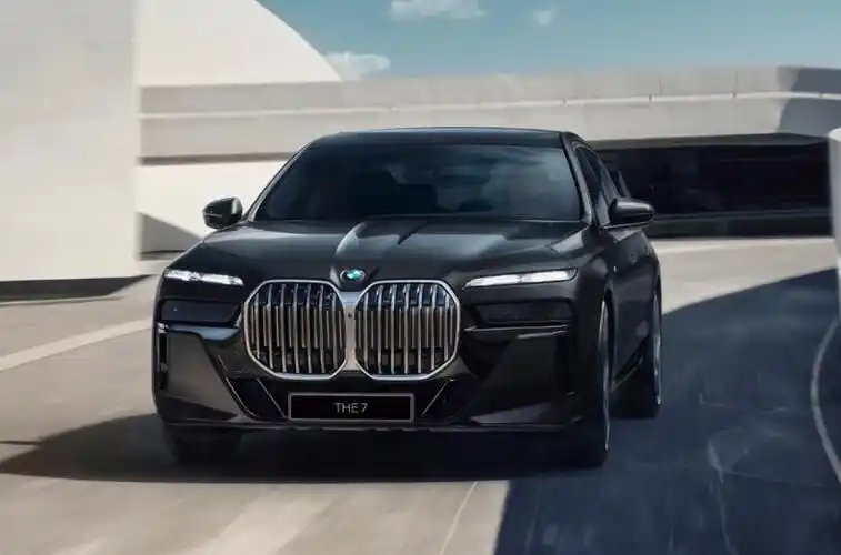 换代之前的最后疯狂,宝马7系最高官降9.6万元值不值?_太平洋号