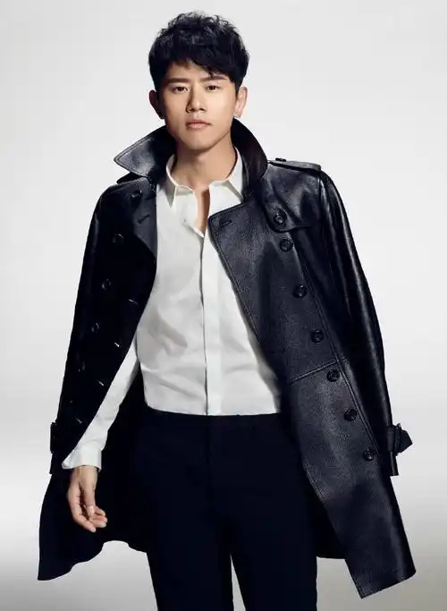 用多年努力和坚定信念,成为乐坛炙手可热的歌手,拼命三郎@张杰闪亮