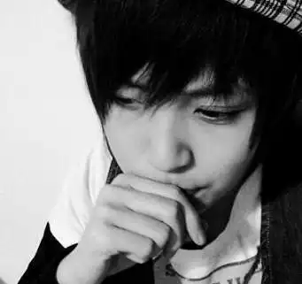 非主流帅哥黑白图片