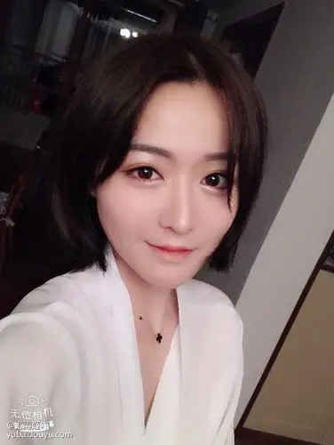 斗鱼直播当红女主播姬雨姬吖开播一月粉丝19万原名姬建国