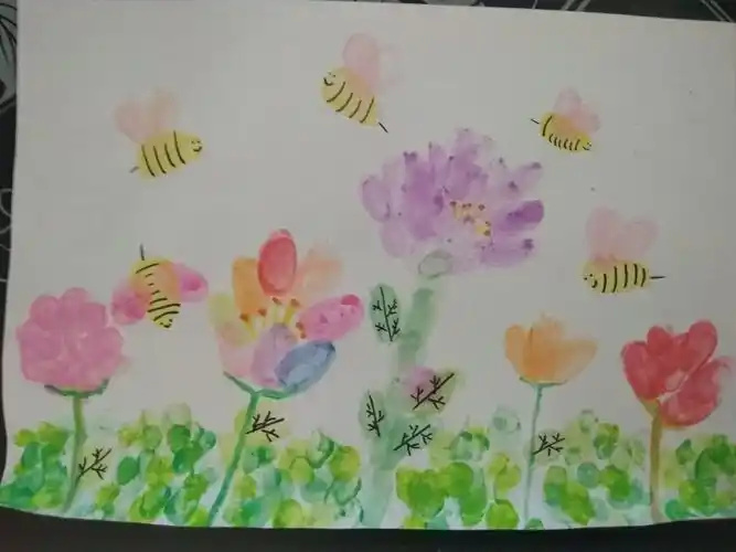 丰富多彩的手指印画