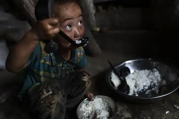 吃,是人的本能,更是孩子们的天性.