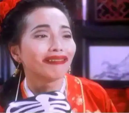 这个丑女却不声不响做到了嫁入豪门自力更生也不用生孩