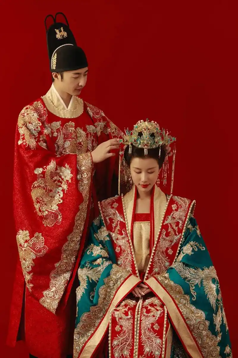 总要拍一套汉服婚纱照吧91美哭啦01.