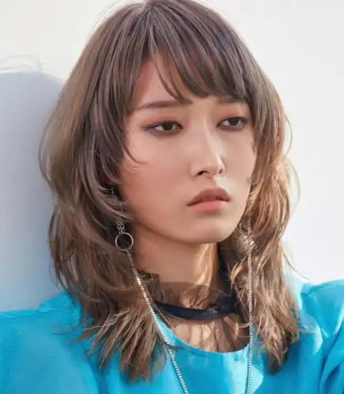 沙发发质的禁忌发型 这三款千万别踩雷_美发教程 - 美发站