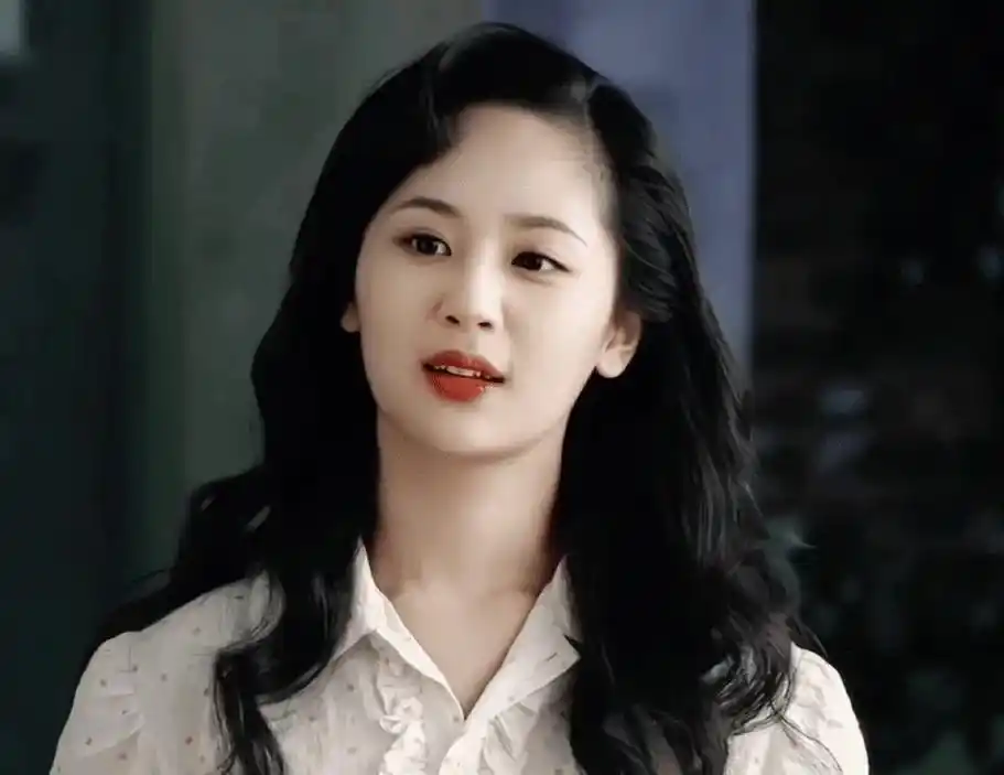 杨紫 十七岁的宋征和今天的黄瀛子#电视剧199爱 @抖音小 - 抖音