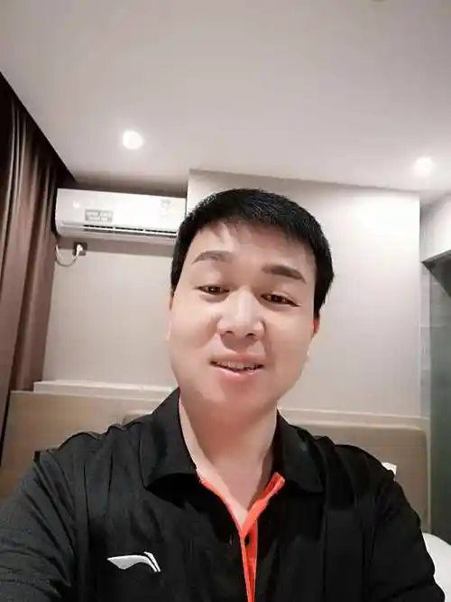 50岁离异男征婚照片(id:3930563)_广东深圳征婚交友_我主良缘网