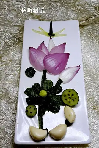 聆ting温暖做的简单美丽的盘饰(9)——冷拼·洋葱荷花