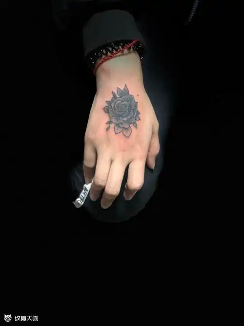 手背花_纹身图案手稿图片_彭画吉的纹身作品集