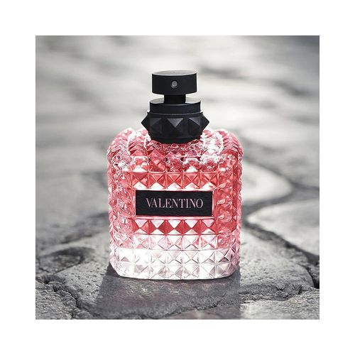 法国地区的天猫商城"天猫国际欧洲直购",所属主分类"彩妆/香水/美妆