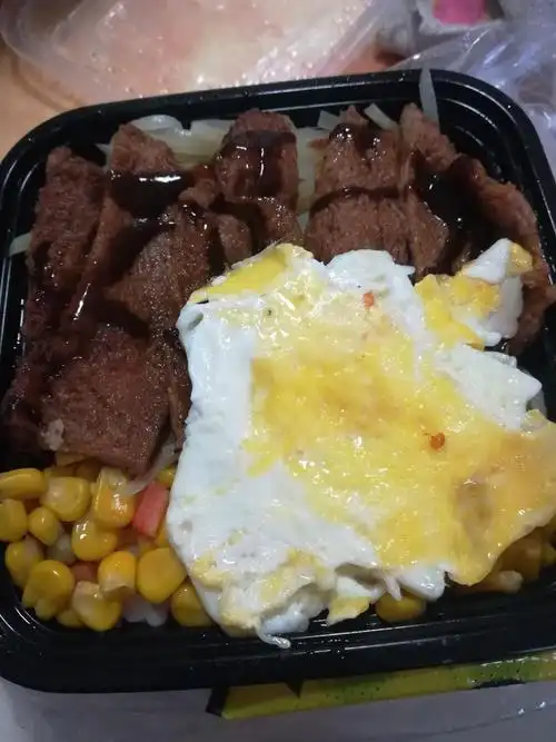 美团外卖上面的意大利风味牛排饭,全是鸭肉!