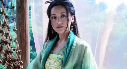 最美的公孙绿萼她撞脸董洁嫁给相爱7年的男友如今超幸福