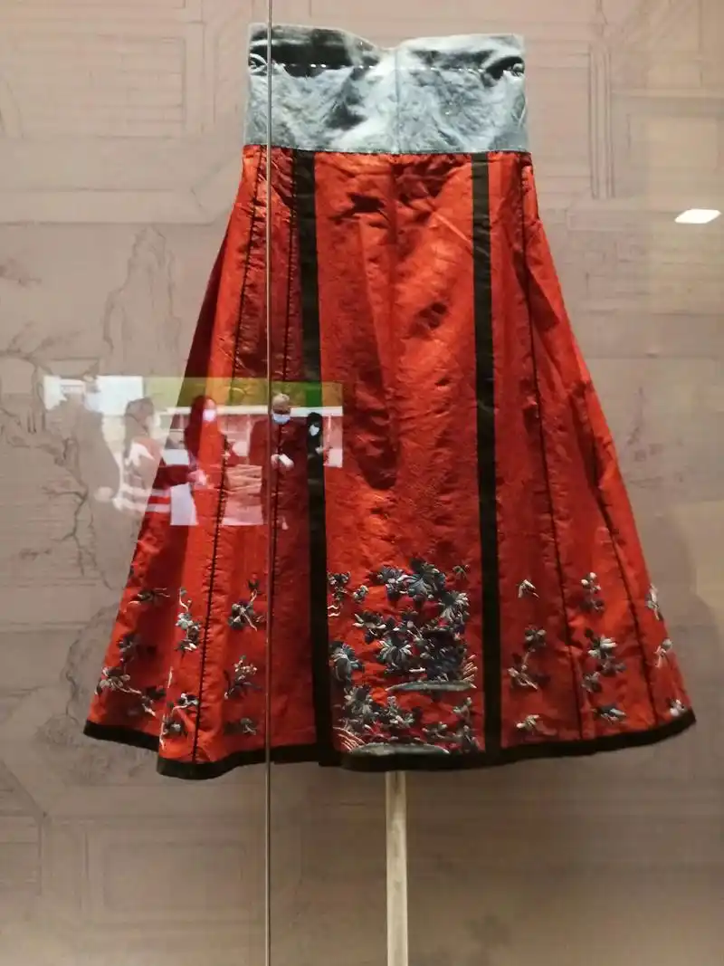 唐宋美女有多潮 ,唐宋元明清服饰,金丝线走的是现代人无法做 - 兑音