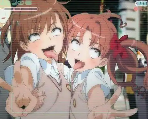 额翻白眼吐舌头这不是就是我们表情包里的哈士奇吗