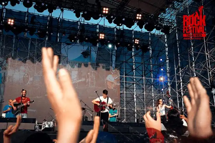 标题:【摇滚不死】我在太湖迷笛音乐节嗨了!