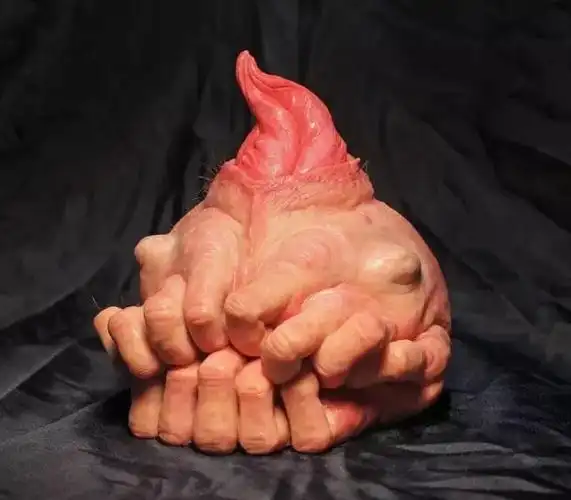 高能慎入!重口味超现实雕塑,看得肉麻.