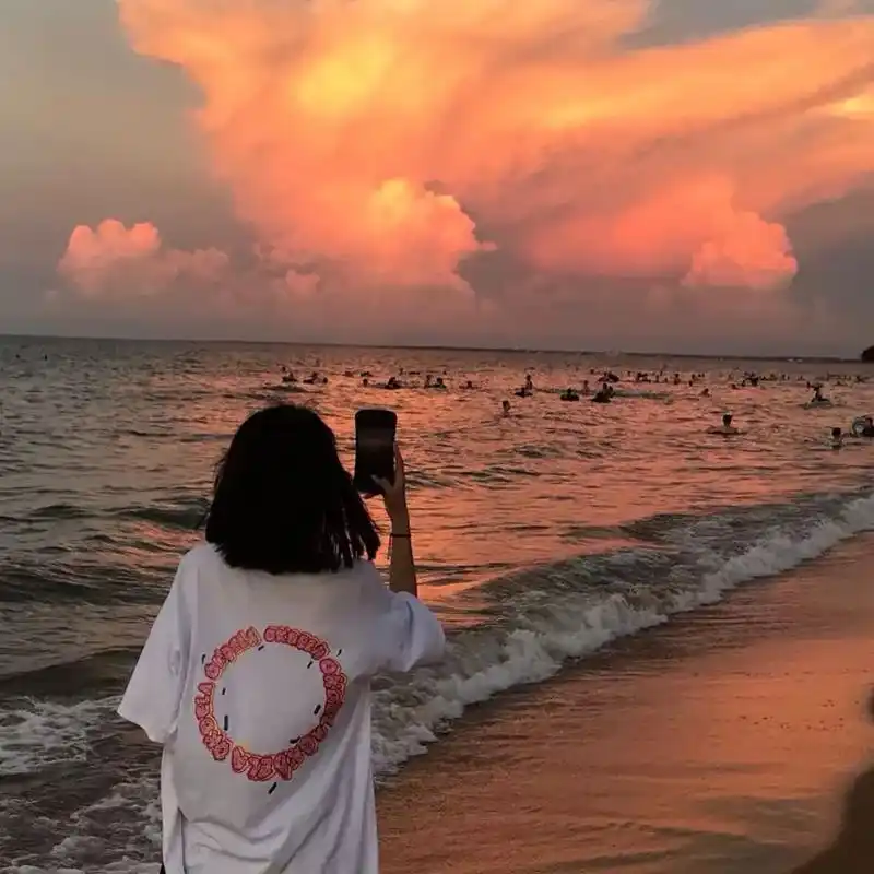 百看不厌的背影女生头像