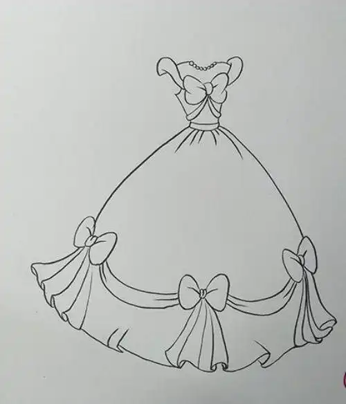 5,最后,给衣摆涂上浅黄色,漂亮的公主裙礼服简笔画就画完啦!