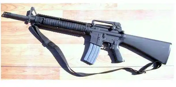 绝地求生:国产95和德棍m416对比