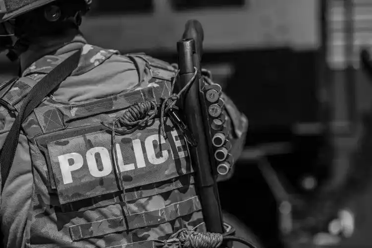 工作警察形式武器壁纸