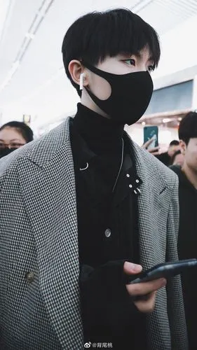 马嘉祺锐角为主的长相,以及这种长相与生俱来的bg感