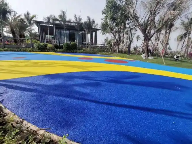 广西桂林幼儿园室内外橡胶地垫epdm彩色颗粒