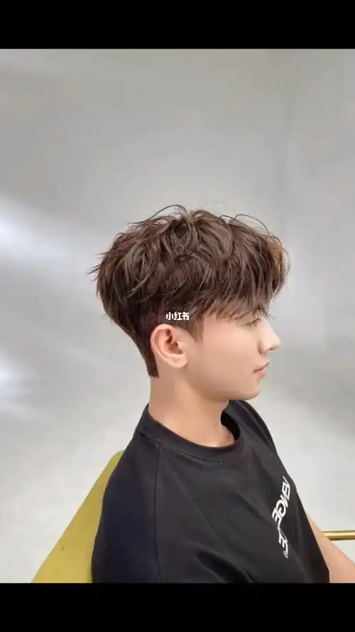 男士纹理烫 男士钢夹烫——————适合脸型:圆脸 方脸 长脸 椭圆脸