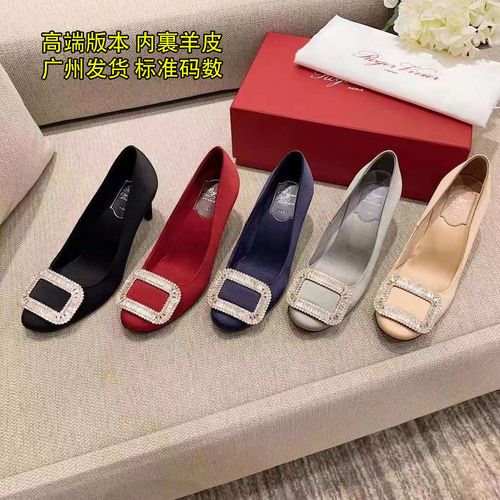 三十而已江疏影同款高跟鞋细跟2022新款百搭圆头方扣水钻绸缎女鞋