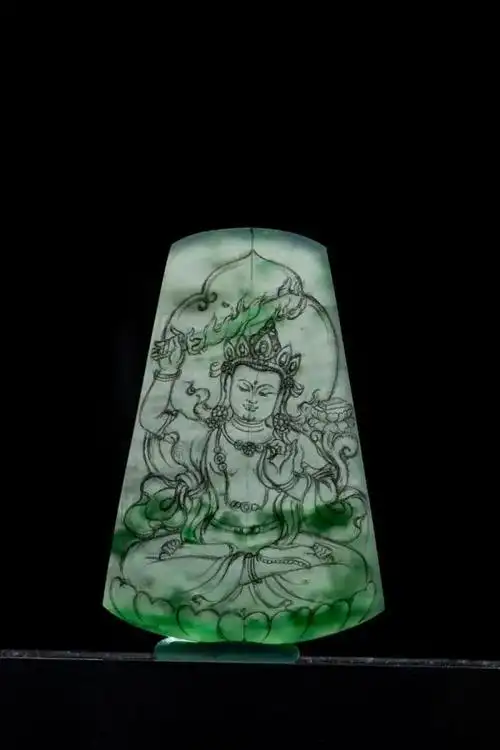 玉赏 ▏加龙翡翠玉雕艺术创作——《文殊菩萨》