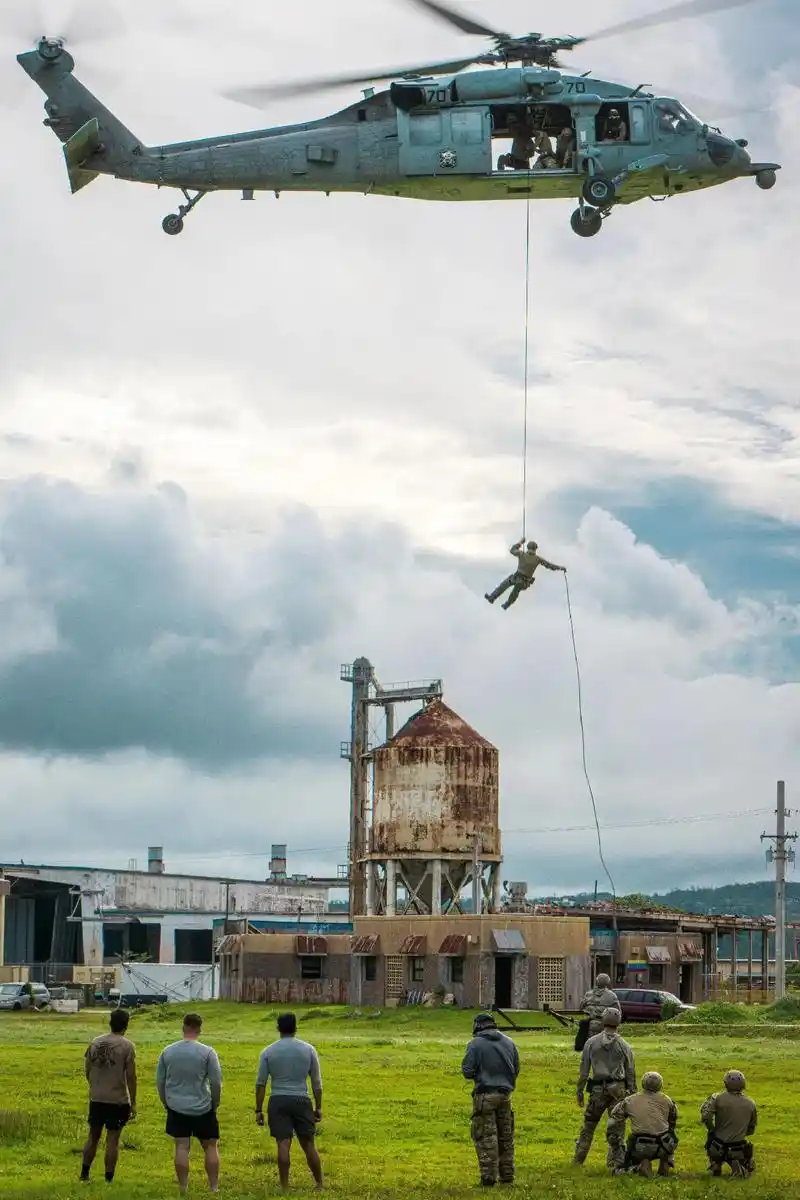 军迷发烧友 #壁纸 #壁纸分享 #愿世界和平永无战争 #全 - 抖音