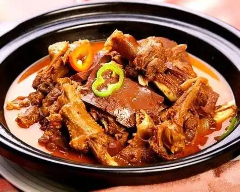 引香入味从红烧老鹅这道菜看香料的使用