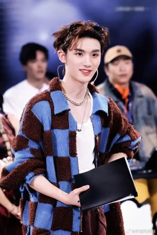 丁程鑫的嘴角比ak还难压##这就是街舞##丁程鑫这就是街舞