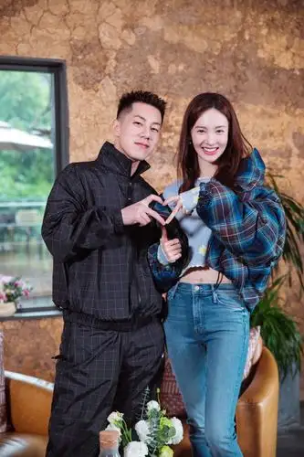 女儿3金晨卡斯柏相互选择甜蜜相拥继续约会