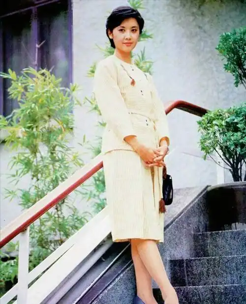 红极一时的朱琳:丈夫原是工人,当年的一个错误决定遗憾终生