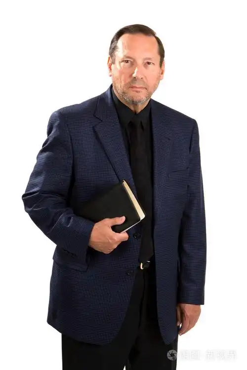 牧师与神圣的圣经