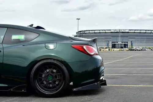 现代劳恩斯酷派改装,这个屁股耐看,应该不少人会喜欢他!