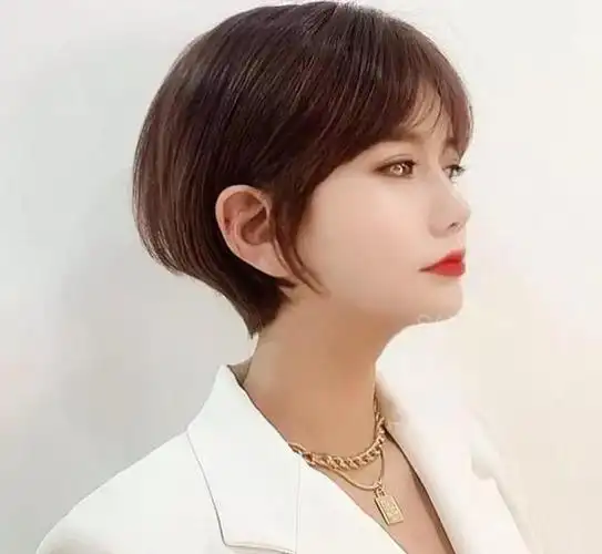2022年最流行短发女(绝不翻车的短发发型) - 三江带